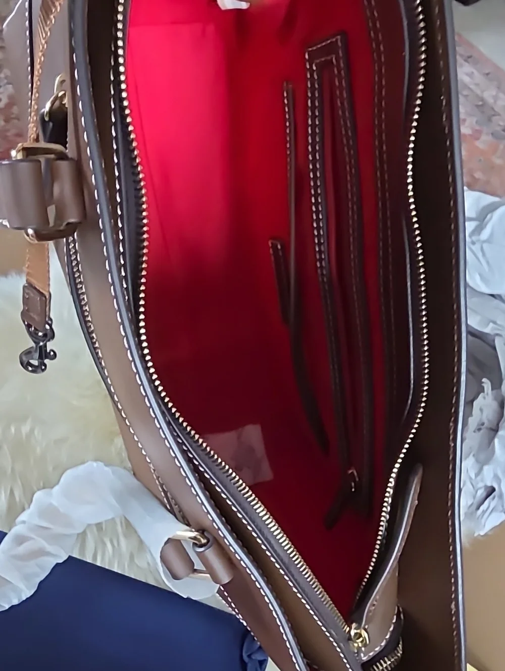 Beautiful NWT Dooney & Bourke Large Chestnut Leather Mila Tote 🤎🎁❤️